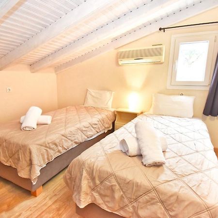 Mike'S Apartments Agios Gordios  Ngoại thất bức ảnh