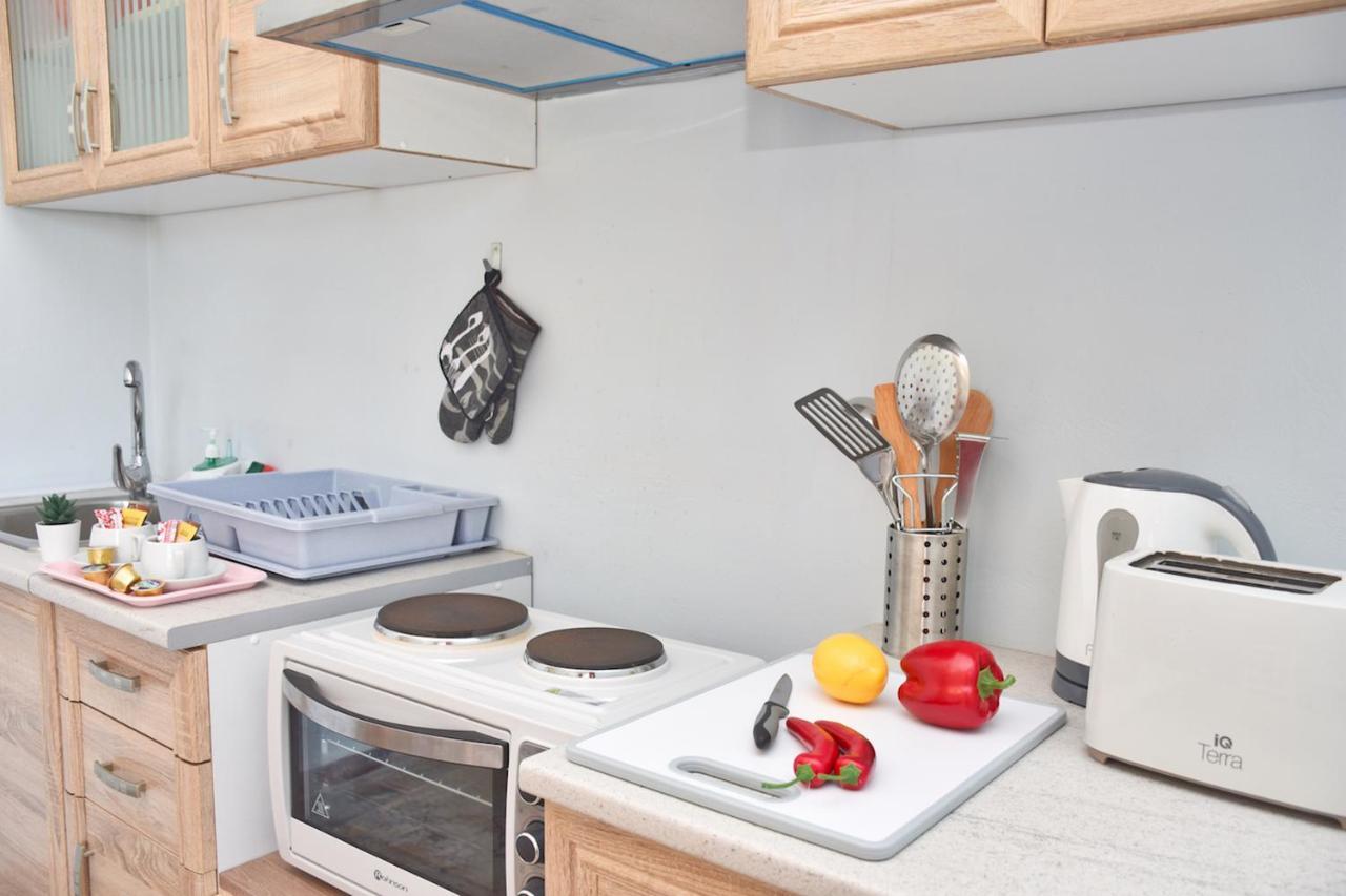 Mike'S Apartments Agios Gordios  Ngoại thất bức ảnh