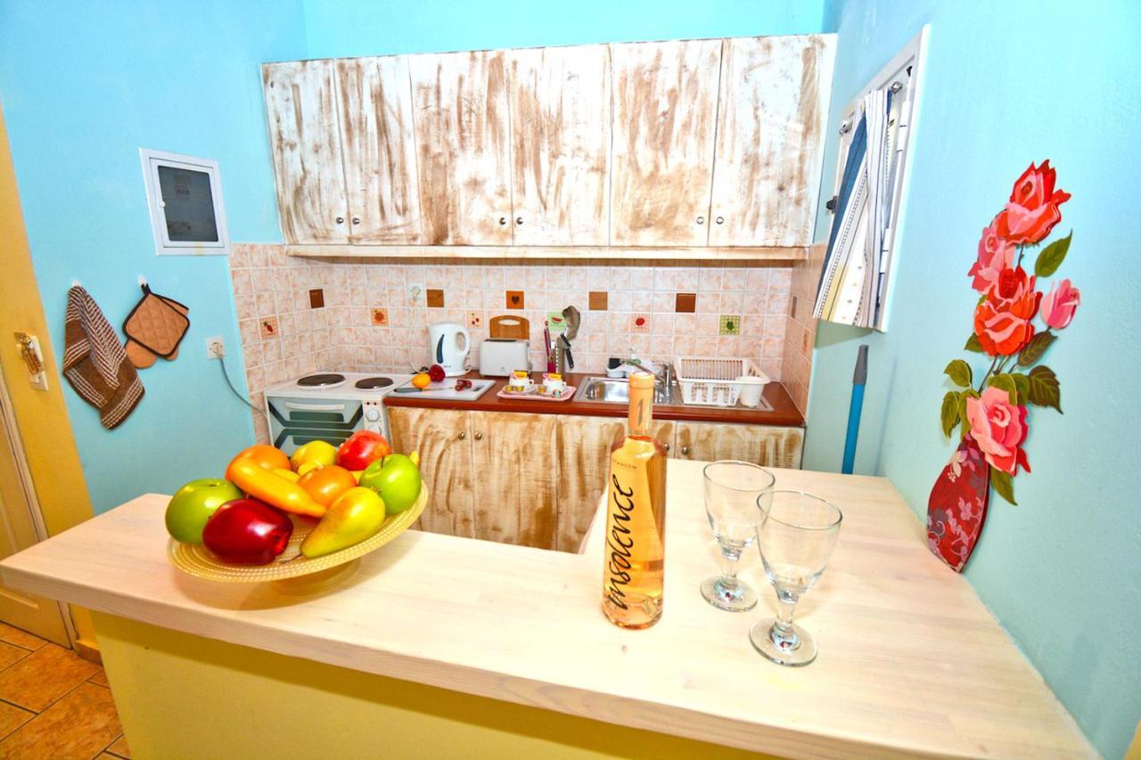 Mike'S Apartments Agios Gordios  Ngoại thất bức ảnh