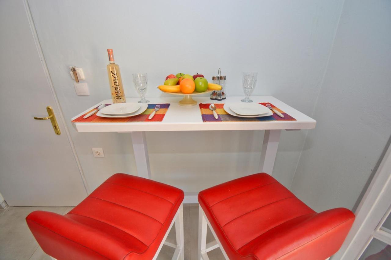Mike'S Apartments Agios Gordios  Ngoại thất bức ảnh