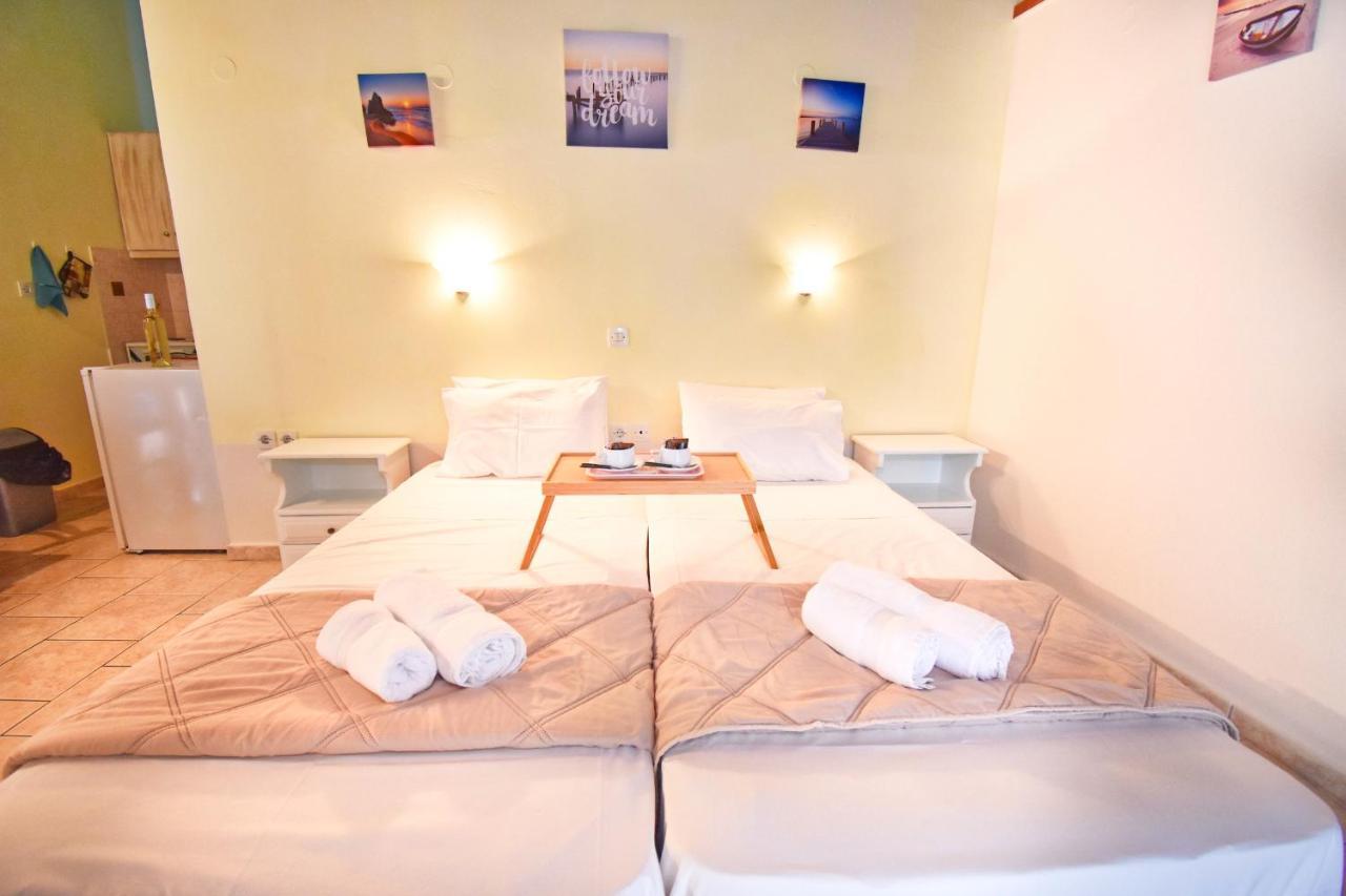 Mike'S Apartments Agios Gordios  Ngoại thất bức ảnh