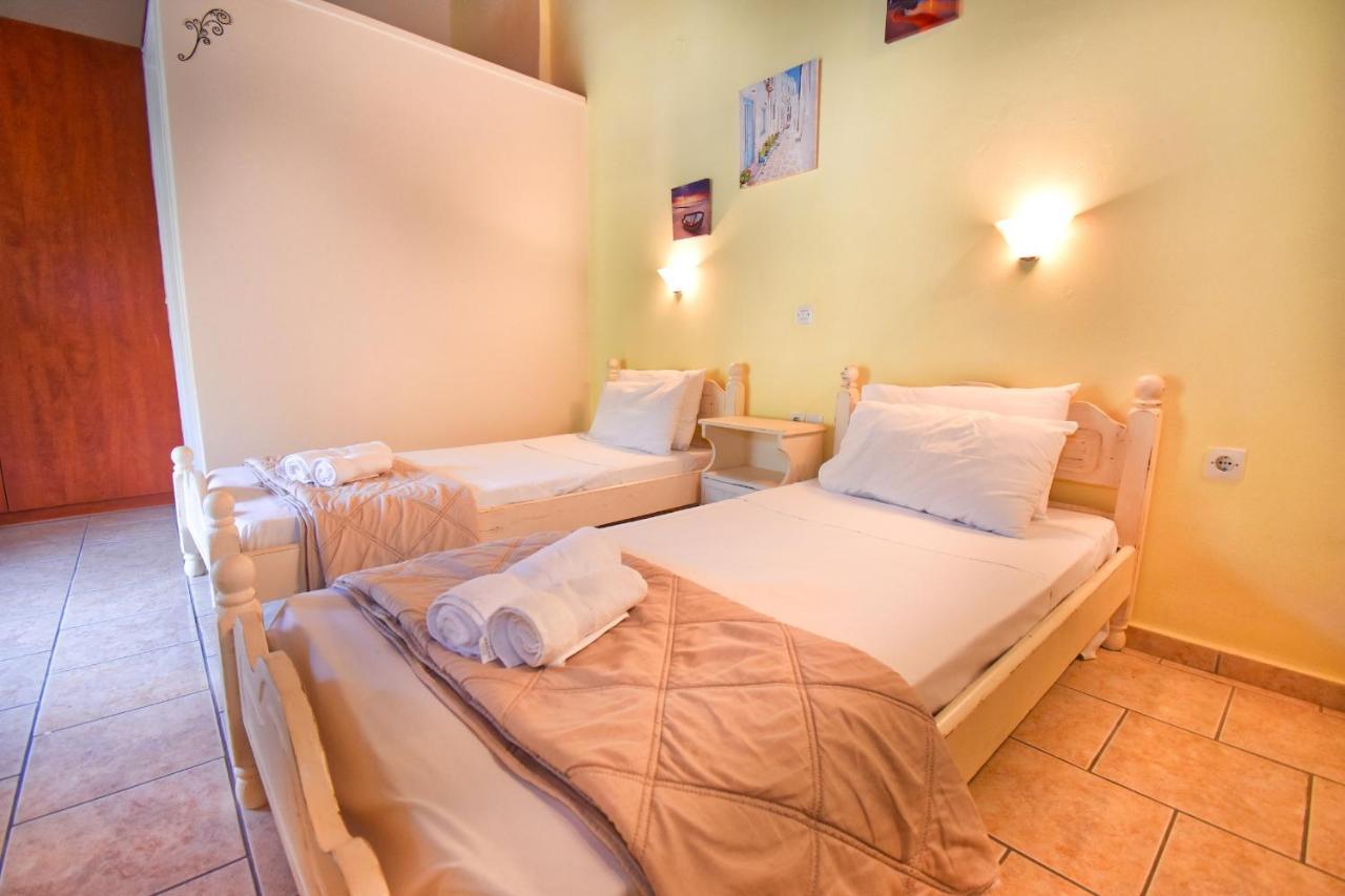 Mike'S Apartments Agios Gordios  Ngoại thất bức ảnh